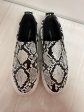 Shoes Flats By Clothes Mentor In Snakeskin Print, Size: 6.5 Online