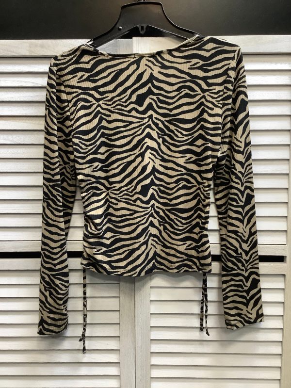 Top Long Sleeve By Clothes Mentor In Zebra Print, Size: M Online Hot Sale