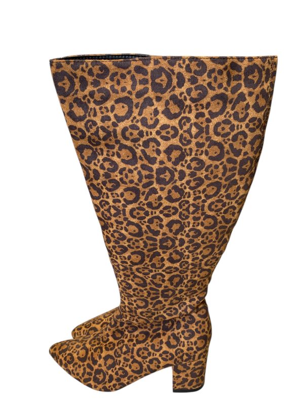 Boots Knee Heels By Clothes Mentor In Animal Print, Size: 10 Cheap