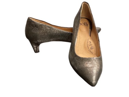 Shoes Heels Kitten By Sofft In Grey, Size: 6.5 on Sale