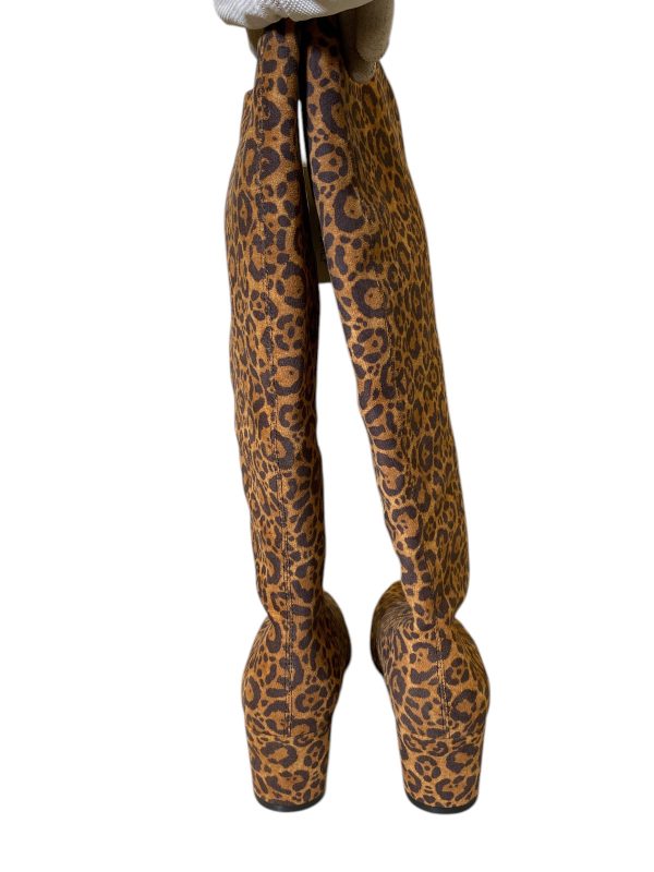 Boots Knee Heels By Clothes Mentor In Animal Print, Size: 10 Cheap