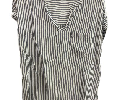 Top Short Sleeve By Beachlunchlounge In Striped, Size: M Hot on Sale