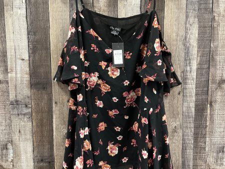 Top Short Sleeve By City Chic In Floral Print, Size: L Fashion